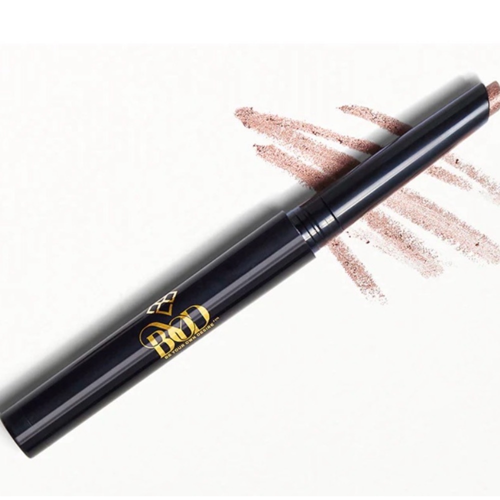 Shimmering Brown Eyeshadow  Stick